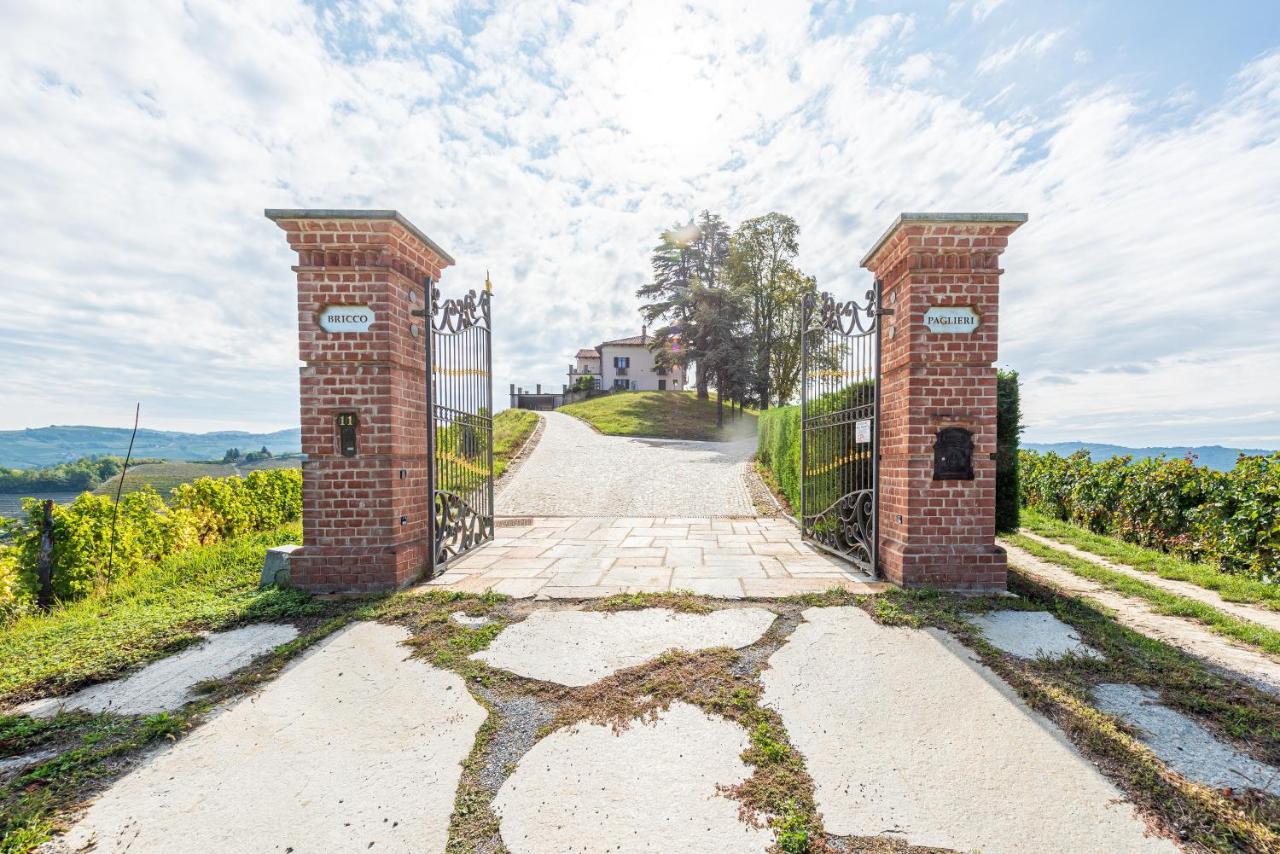 Villa Bricco Paglieri, Entire Villa ألبا المظهر الخارجي الصورة