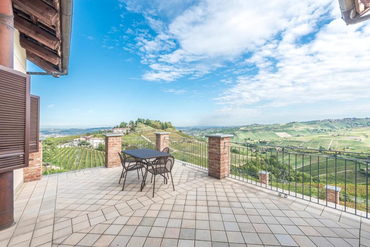 Villa Bricco Paglieri, Entire Villa ألبا المظهر الخارجي الصورة