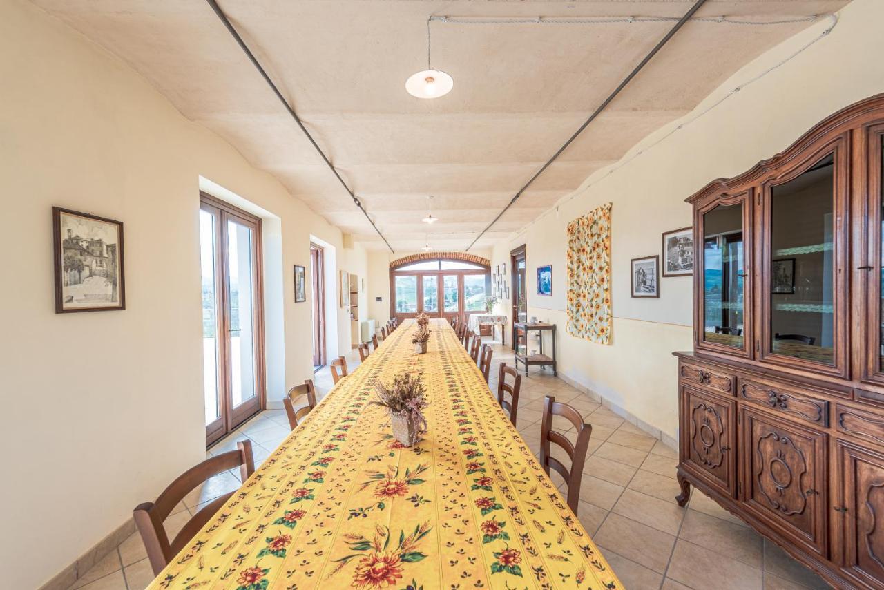 Villa Bricco Paglieri, Entire Villa ألبا المظهر الخارجي الصورة