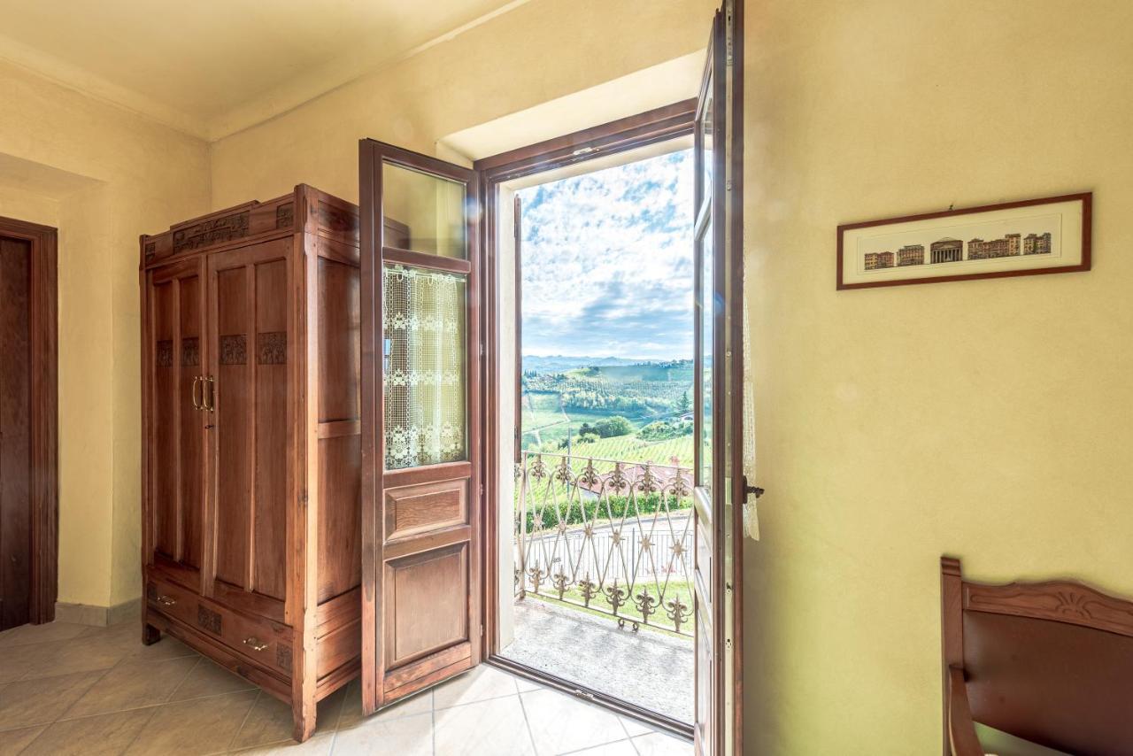 Villa Bricco Paglieri, Entire Villa ألبا المظهر الخارجي الصورة